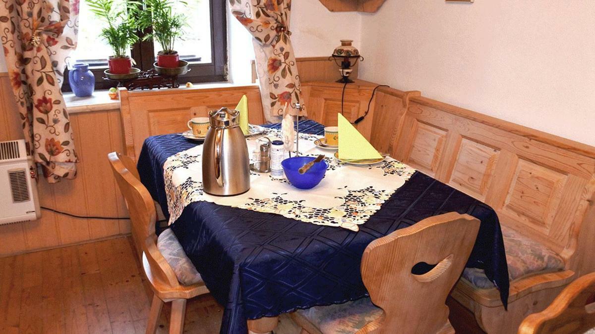 Gaestehaus Brueckler Hotel Gyanafalva Kültér fotó