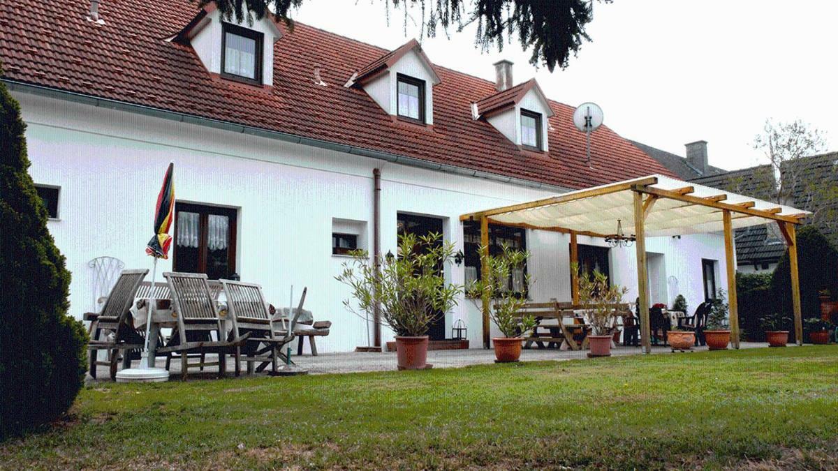 Gaestehaus Brueckler Hotel Gyanafalva Kültér fotó